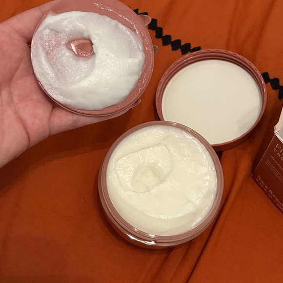 NWT Rare Beauty Find Comfort Bouncy Body Cream - Picture 10 of 11